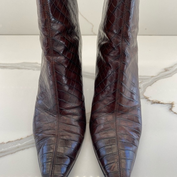 Max de Carlo brown crocodile style leather booties - Picture 3 of 4
